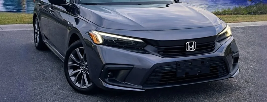Honda Civic gris de la flota de Pick'N Go Rent A Car en Orlando